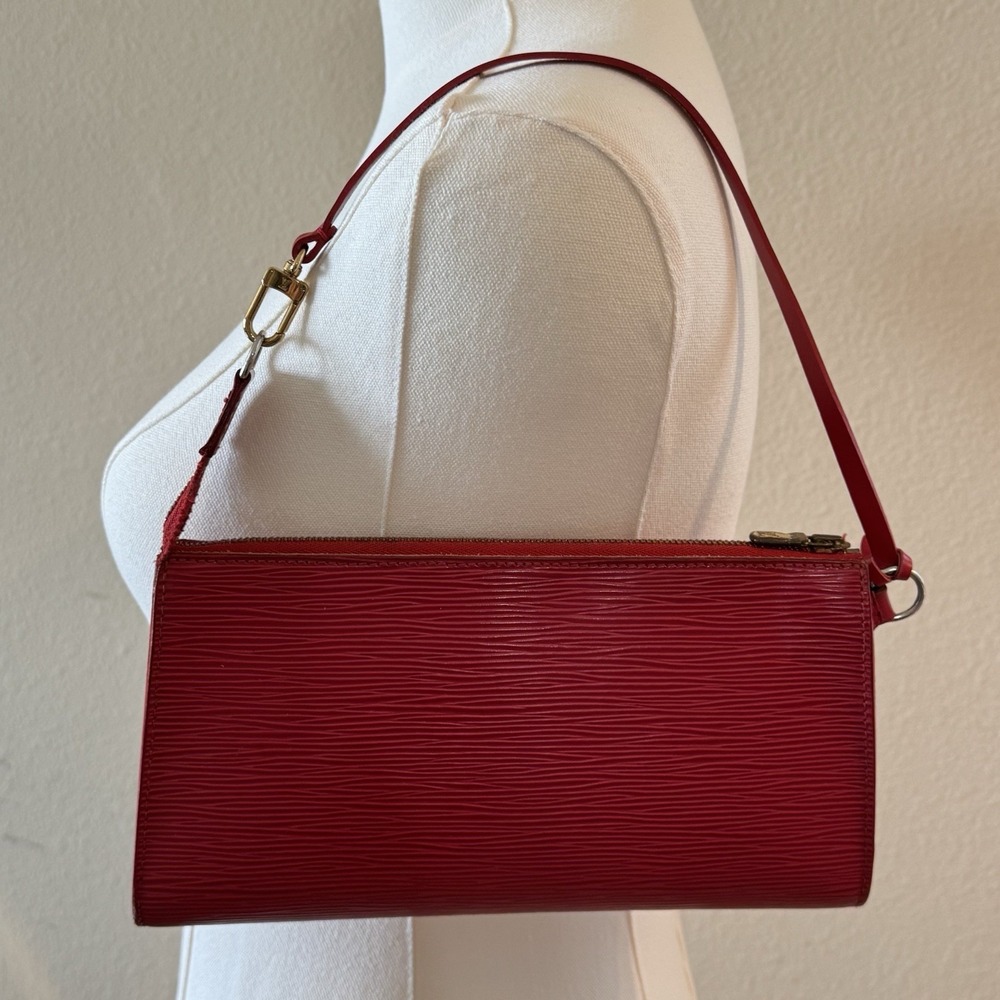 Vintage Louis Vuitton Epi Pochette Accessories Red Leather Clutch France - Picture 3 of 16